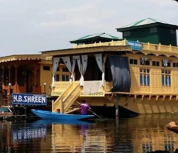 Heritage Shreen Houseboat