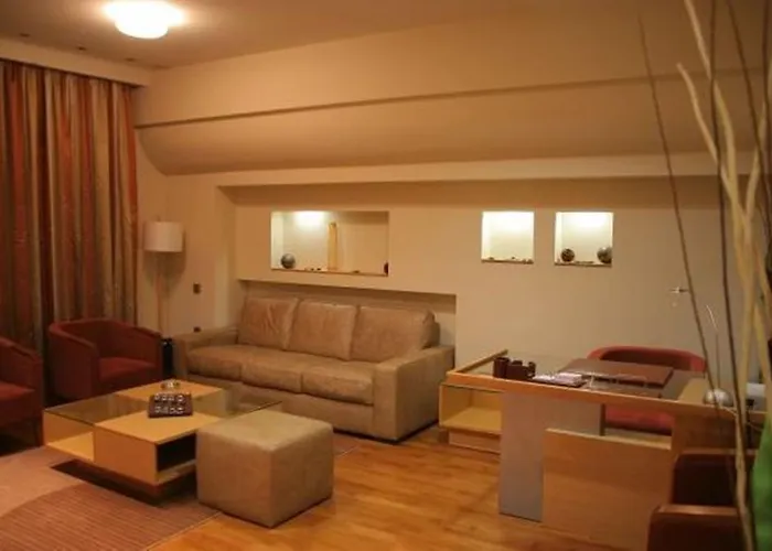Hotel Elena