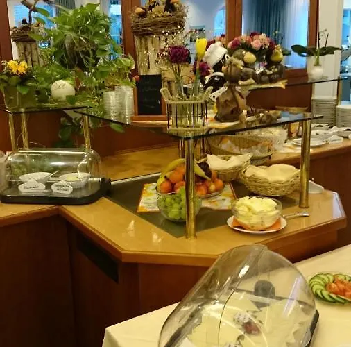Hotel und Restaurant Rabennest am Schweriner See
