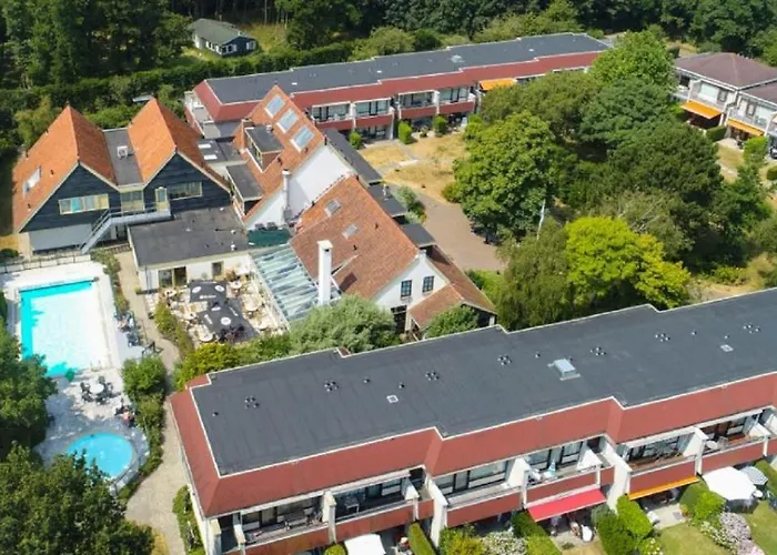 Hotel De Torenhoeve