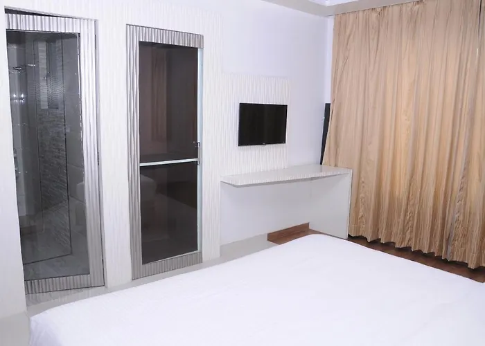 Hotel City Heart Shirdi