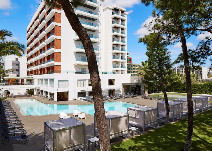 Alcazar Hotel & Spa