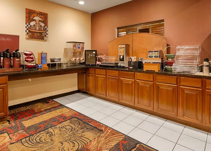 Best Western Plaza Hotel Saugatuck