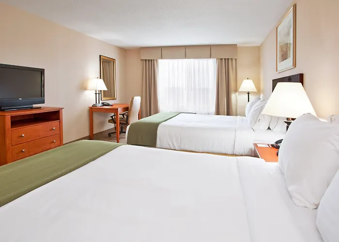 Holiday Inn Express Hotel & Suites Bay City By Ihg