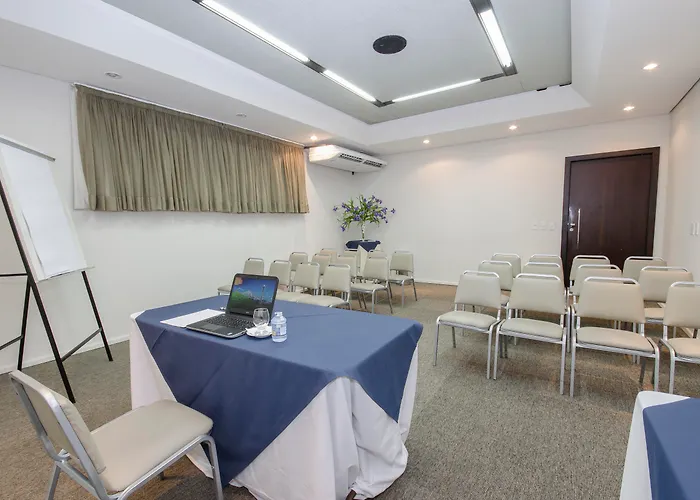 Hotel Adrianópolis All Suites