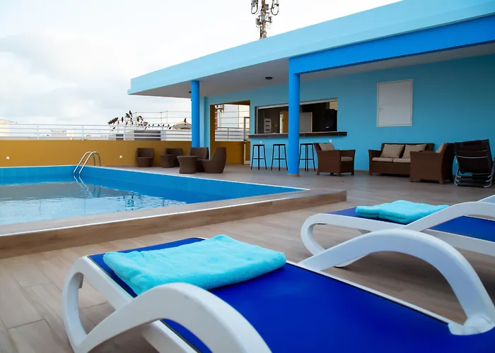 Le Ndiambour Hotel Et Residence