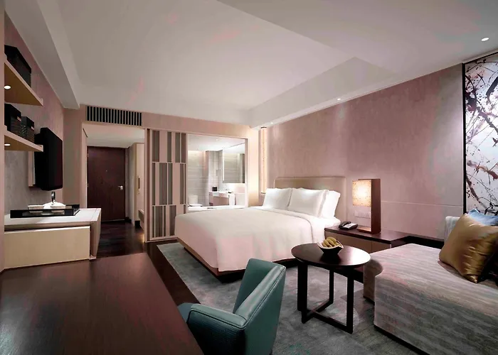 New World Makati Hotel, Manila