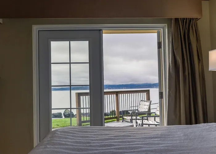Best Western Plus Silverdale Beach Hotel