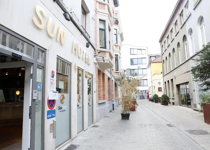 Sun Hotel Saint-Gilles