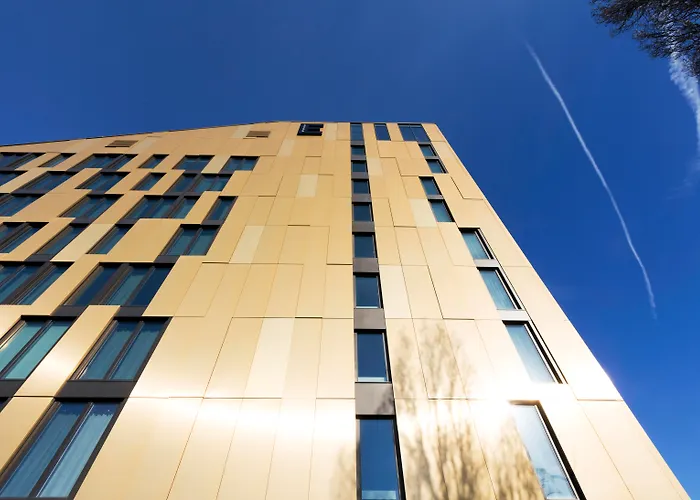 Elite Hotel Academia