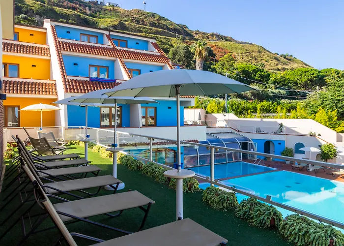 Tropis Hotel