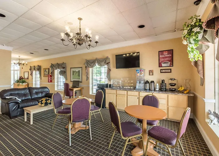 Econo Lodge Inn & Suites Orangeburg