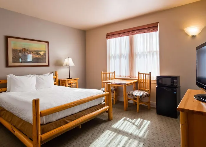 Best Western Plus Plaza Hotel