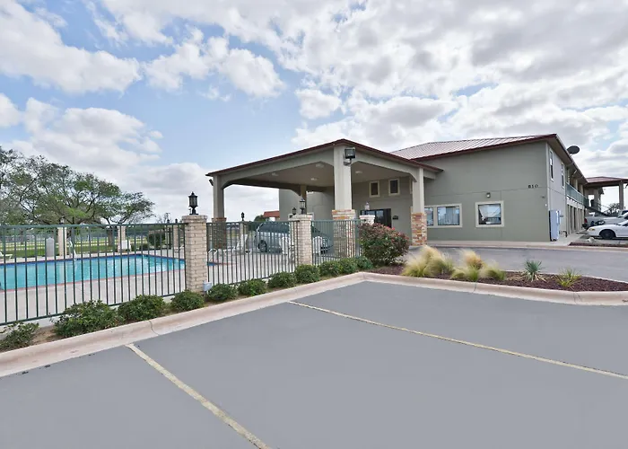 Best Western Snyder Inn