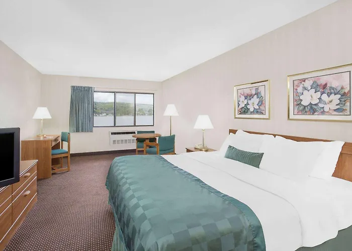 Ramada By Wyndham Hancock Waterfront