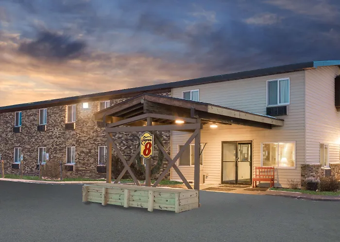 Super 8 By Wyndham Superior Wi