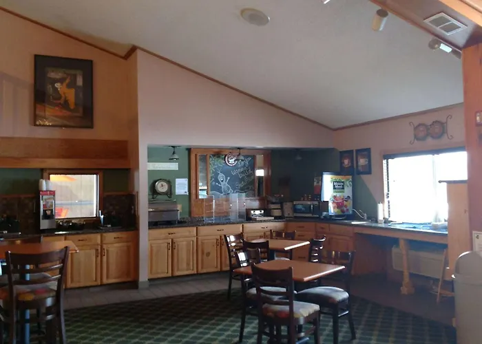 Americinn By Wyndham Iron River