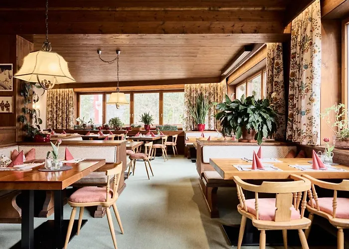Quality Hosts Arlberg Hotel Garni Mössmer