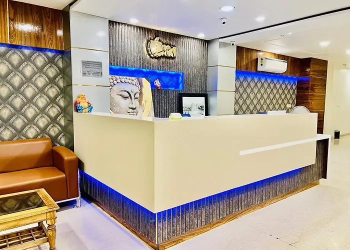 Hotel Apple Inn & Suites, New Delhi