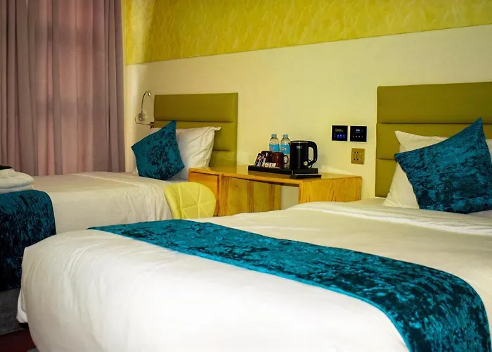 Sempre Premier Inn - MACTAN AIRPORT HOTEL