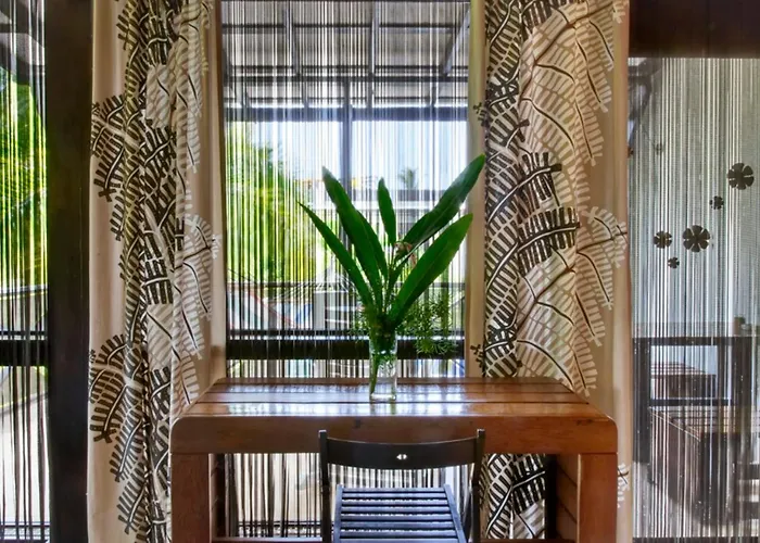 Chaykovski Boutique H