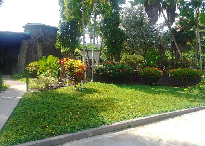 La Sagesse Hotel, Restaurant And Beach Bar