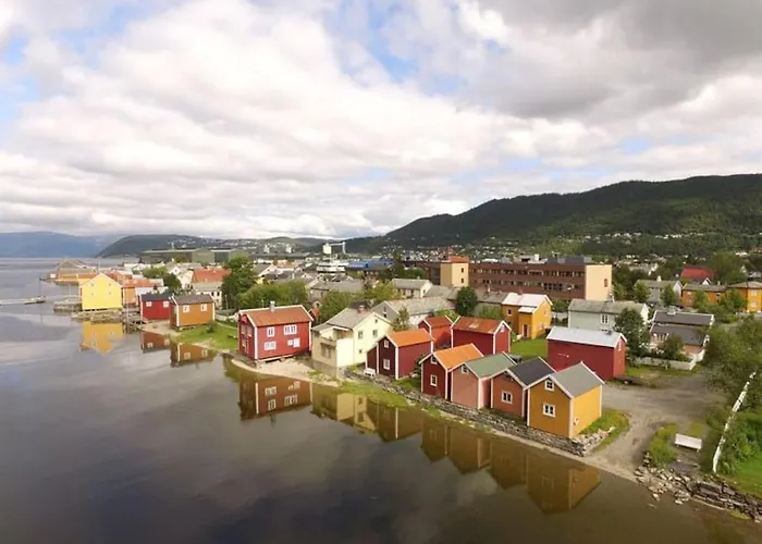 Sjogata Riverside Rental And Salmon Fishing