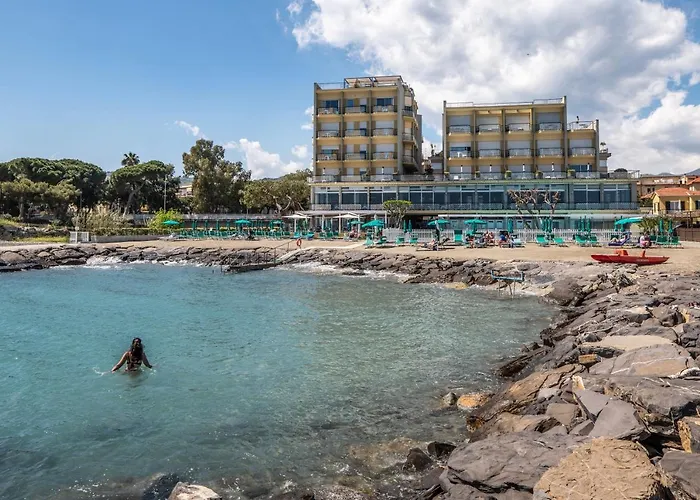 Hotel Bellevue Et Mediterranee