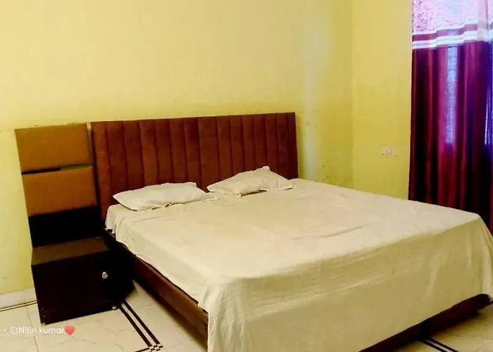 Oyo S.R. Hotel
