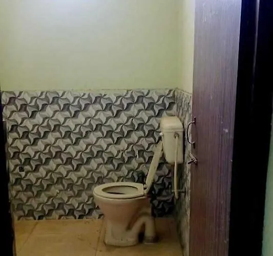 Oyo S.R. Hotel