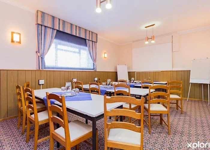 Victoria Hotel