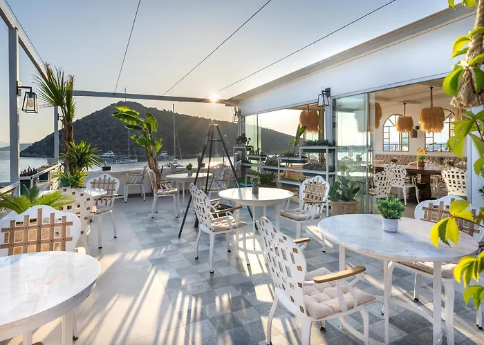 Liman Hotel Guemuesluek - Adult Only