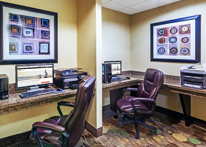 Holiday Inn Express Hotel & Suites Beaumont Northwest By Ihg