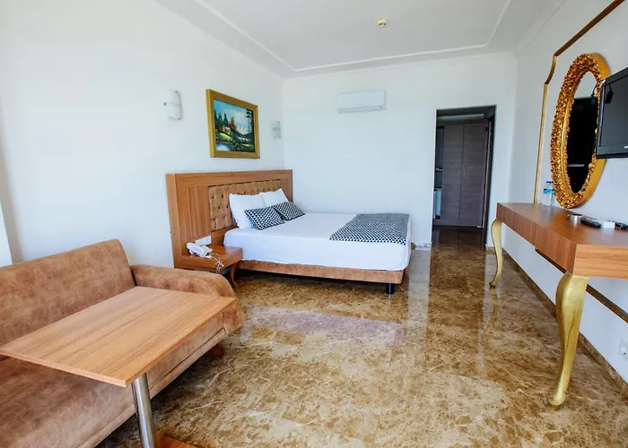 Kristal Beach Hotel