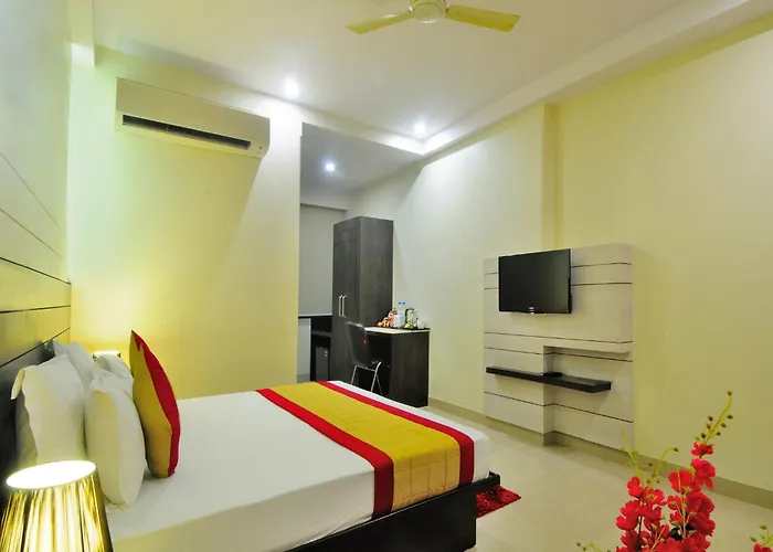Hotel Sky Rich International -Near To Famous Karol Bagh Market & Metro Station