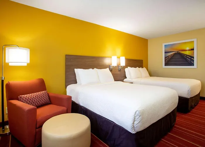 Days Inn By Wyndham Marquette