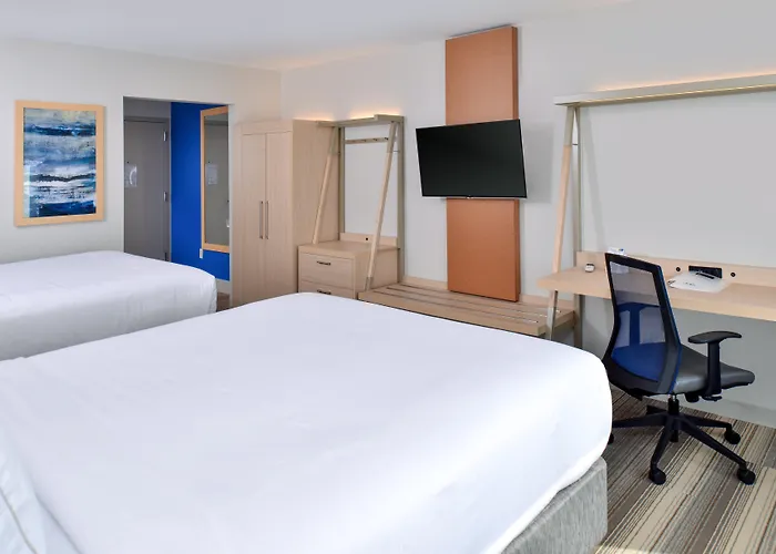 Holiday Inn Express & Suites - Southgate - Detroit Area By Ihg
