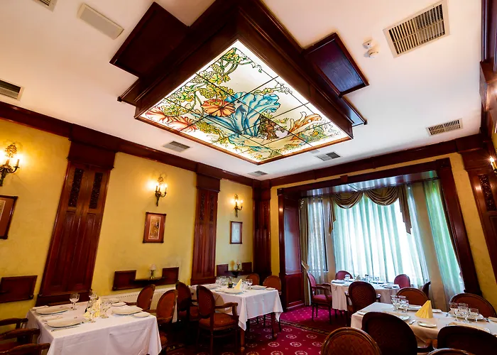 Hotel Golden House