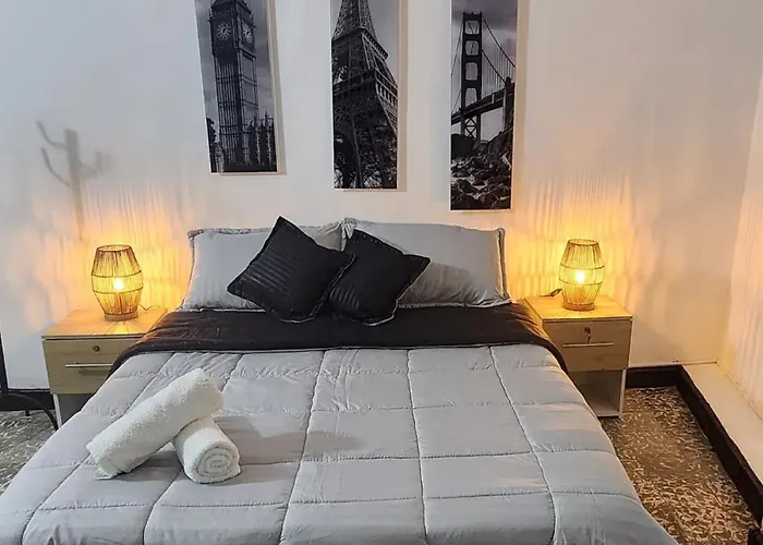Hotel M4 Economico Estandar