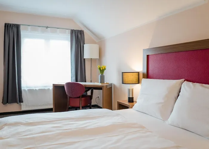 Point Hotel Apartments And Rooms