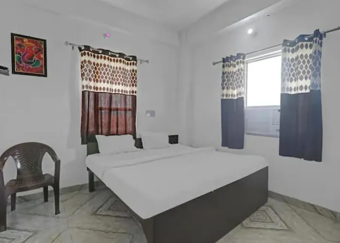 Goroomgo Shiv Ganga Guest House Varanasi - Excellent Customer Choice -Best Seller