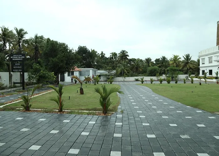 Mariyalayam Munroe Island Residency