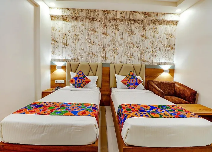 Fabhotel Rotano Grand