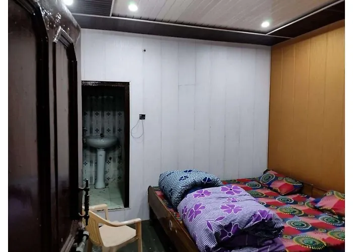 Hotel Prakriti