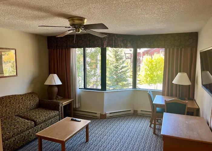 Mt Cb Base Area With King Bed, Outdoor Hot Tub & Pool
