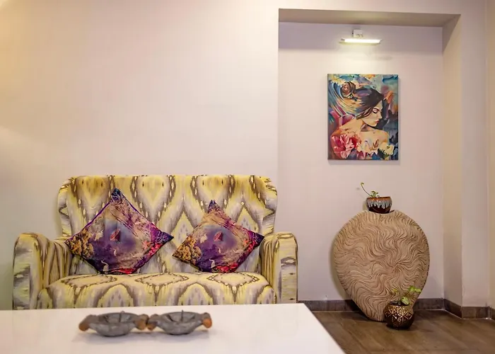 Classic Boutique Hotel & Luxury Service Apartments