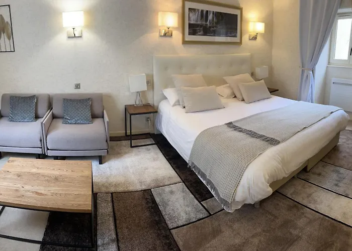 Logis Hotel Des Messageries