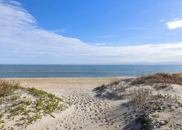 Days Inn By Wyndham Kill Devil Hills Oceanfront - Wilbur