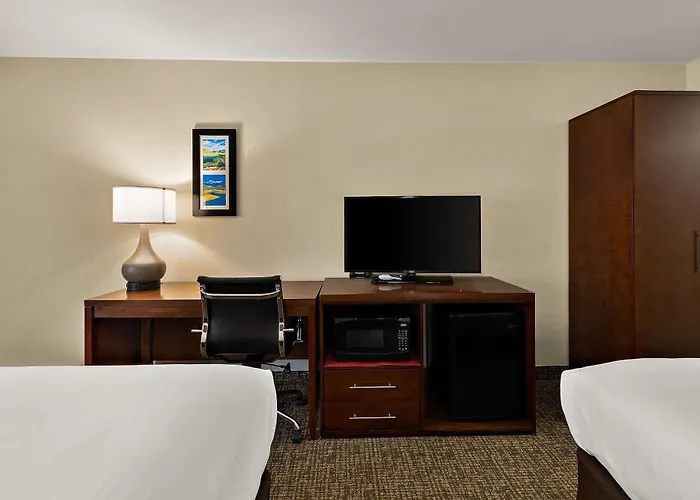 Comfort Inn & Suites Sequoia Kings Canyon