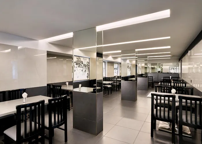 Ariya Nivaas A Vegetarian Hotel
